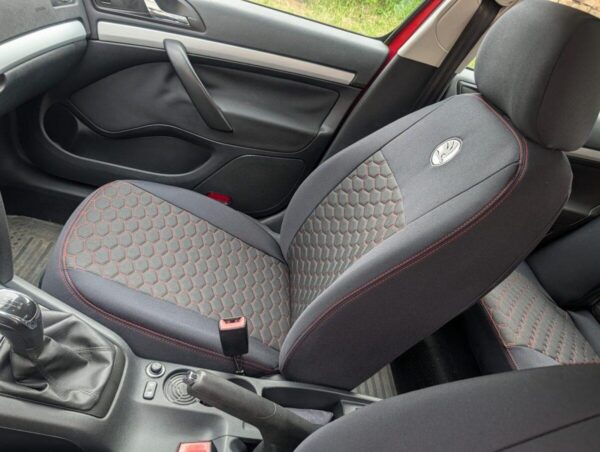&Scaron;koda Octavia II design Elemnt červen&aacute;